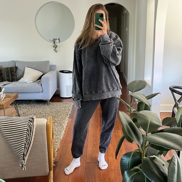 TNA Cozy Fleece Boyfriend Sweatpants - Picture 5 of 6